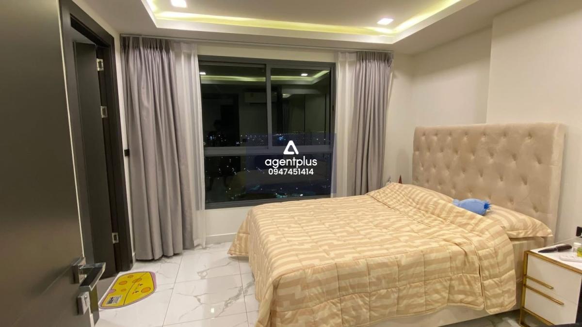 ให้เช่าคอนโดหรู2ห้องนอน Arcadia Millennuim Tower วิวทะเล มีอ่างอาบน้ำ