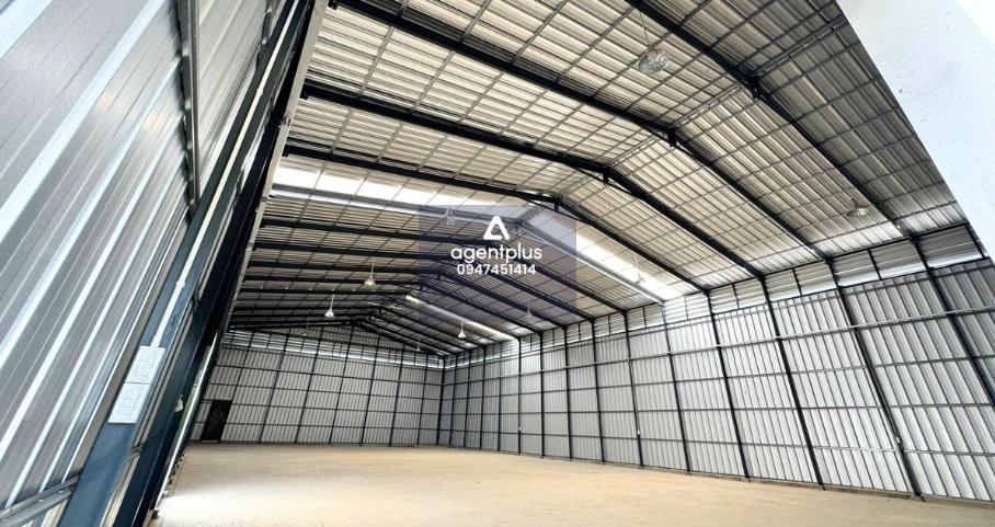 *ให้เช่าโกดังว่าง HR15E โรงงาน คันนายาว บึงกุ่ม