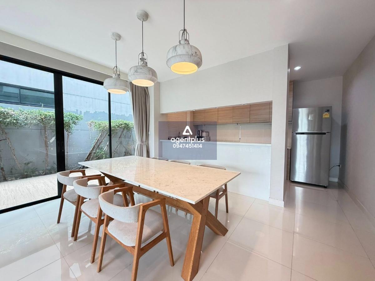 *บ้านหรูใกล้ทะเล ผสมผสานความสะดวกสบาย ความสวยงาม และบรรยากาศริมทะเล