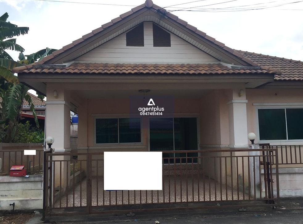 บ้านเดี่ยวชั้นเดียว สมาร์ทแลนด์ วิลเลจ จากทางหลวงสาย 331 ช่วงสัตหีบ-บ่อวิน บริเวณแยกปากร่วม แยกเข้าถนนอ่าวอุดม-ปากร่วม (ชบ.1032) ประมาณ 1.15 กม. ถึงหน้าโครงการ ทำเลดี แวดล้อมด้วยแหล่งชุมชน การคมนาคมสะดวก สาธารณูปโภคพร้อม