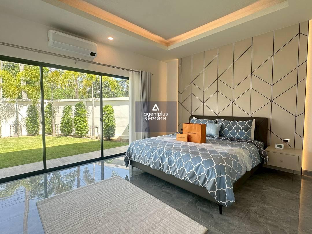 ขายบ้านพูลวิวล่า สวยหรูหร่า สไตล์โมเดล ราคาดีที่สุด ที่ห้วยใหญ่