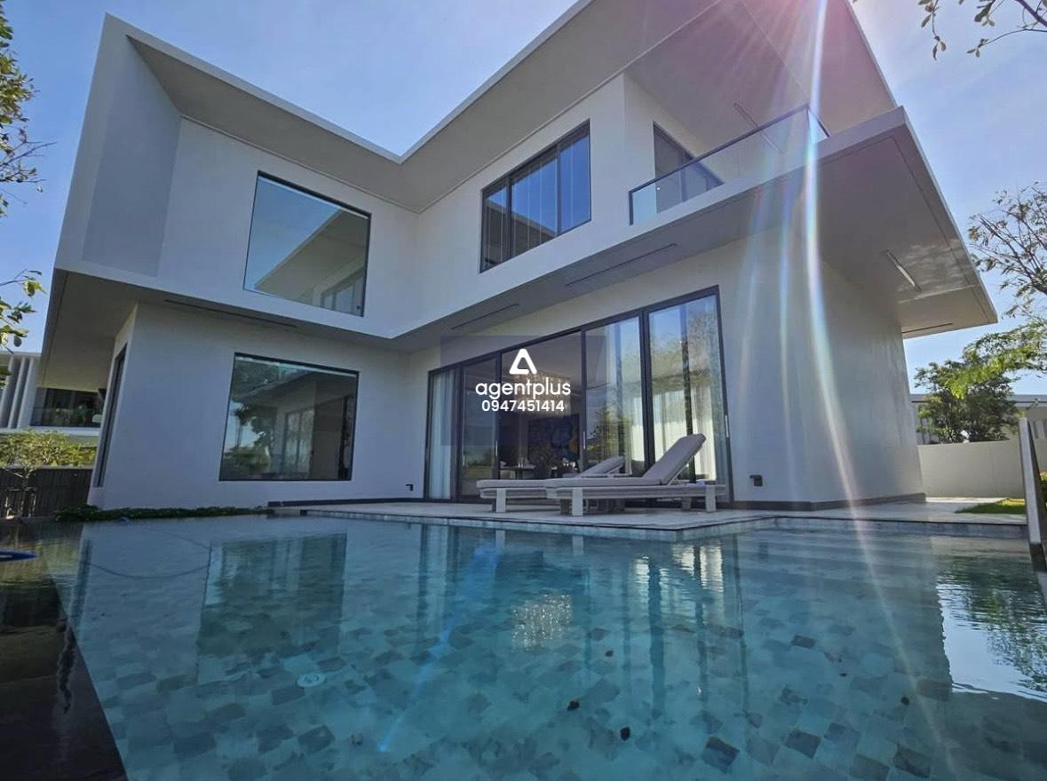 ขาย/ให้เช่าพูลวิลล่าหรู ห้วยใหญ่พัทยา 5ห้องนอน ใกล้โรงเรียนนานาชาติ สนามกอล์ฟ