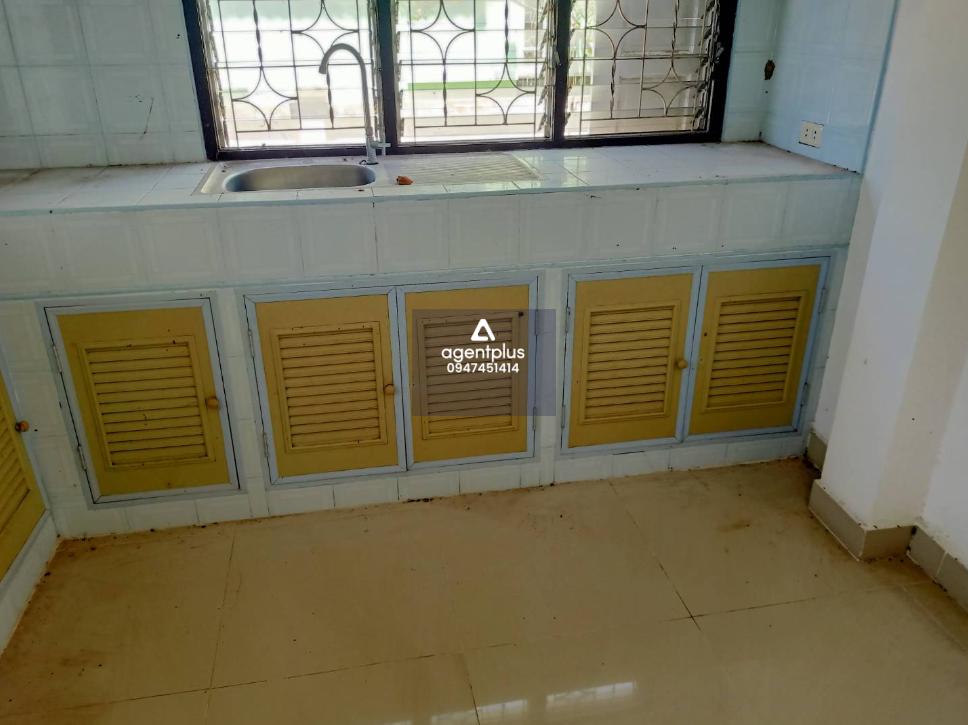 บ้านเดี่ยว 2 ชั้น โครงการติดถนนทางหลวงหมายเลข 36 ตั้งอยู่ในแหล่งชุมชน การคมนาคมสะดวก เหมาะอยู่อาศัย โครงการระยอง ซิตี้ปาร์ค ปรับปรุงใหม่