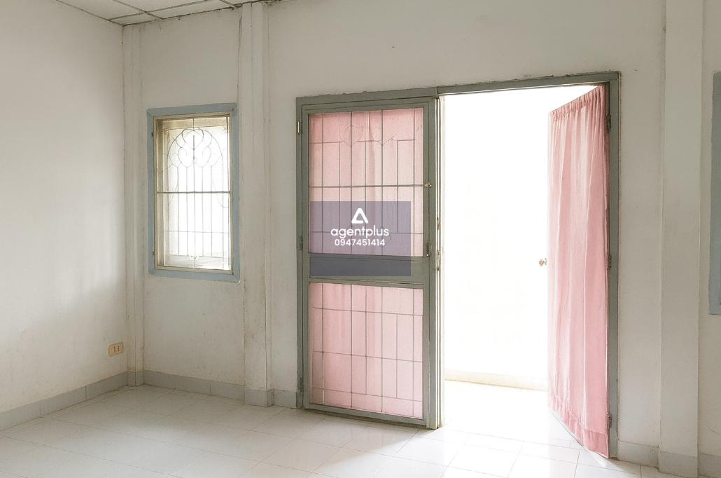 ทาวน์เฮ้าส์ 2 ชั้น สวนอ่าวพฤกษา ศรีราชา การคมนาคมสะดวก สาธารณูปโภคครบ