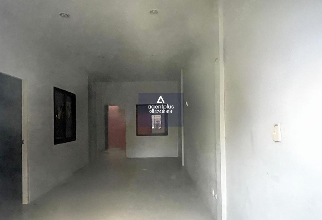 เอสซีวิลเลจ 3 ปลวกแดง ทาวน์เฮ้าส์ชั้นเดียว โครงสร้างคอนกรีตเสริมเหล็ก ทำเลดีใกล้ถนนสายปลวกแดง-วังตาผิน (รย.3080) การคมนาคมสะดวก