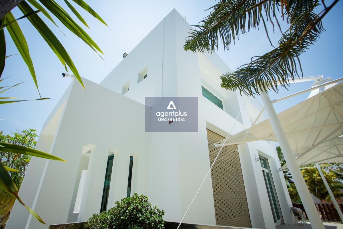 ขายบ้านพูลวิลล่า หัวหิน หลังใหญ่ ที่ดินกว้าง ใกล้หัวหิน 88  ใกล้ Market Village | เหมาะอยู่อาศัย – ทำพูลวิลล่า – บ้านพักตากอากาศ