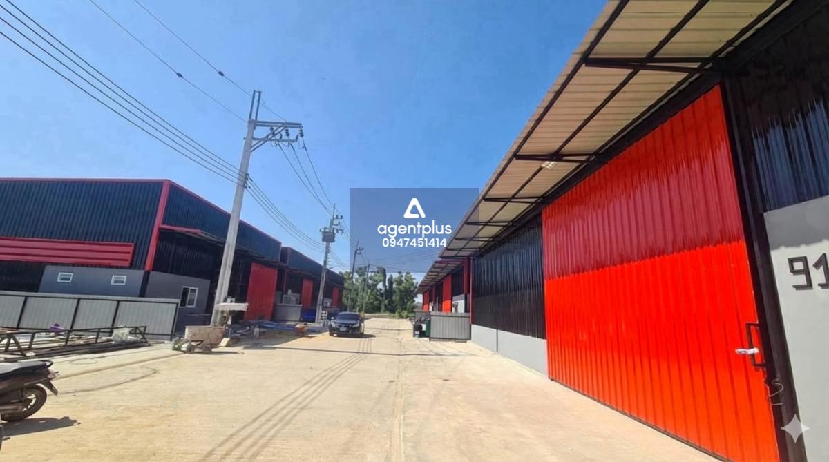 *โกดังให้เช่า ย่านมีนบุรี ถนนนิมิตรใหม่ สามารถพักอาศัยได้ กรุงเทพฯ