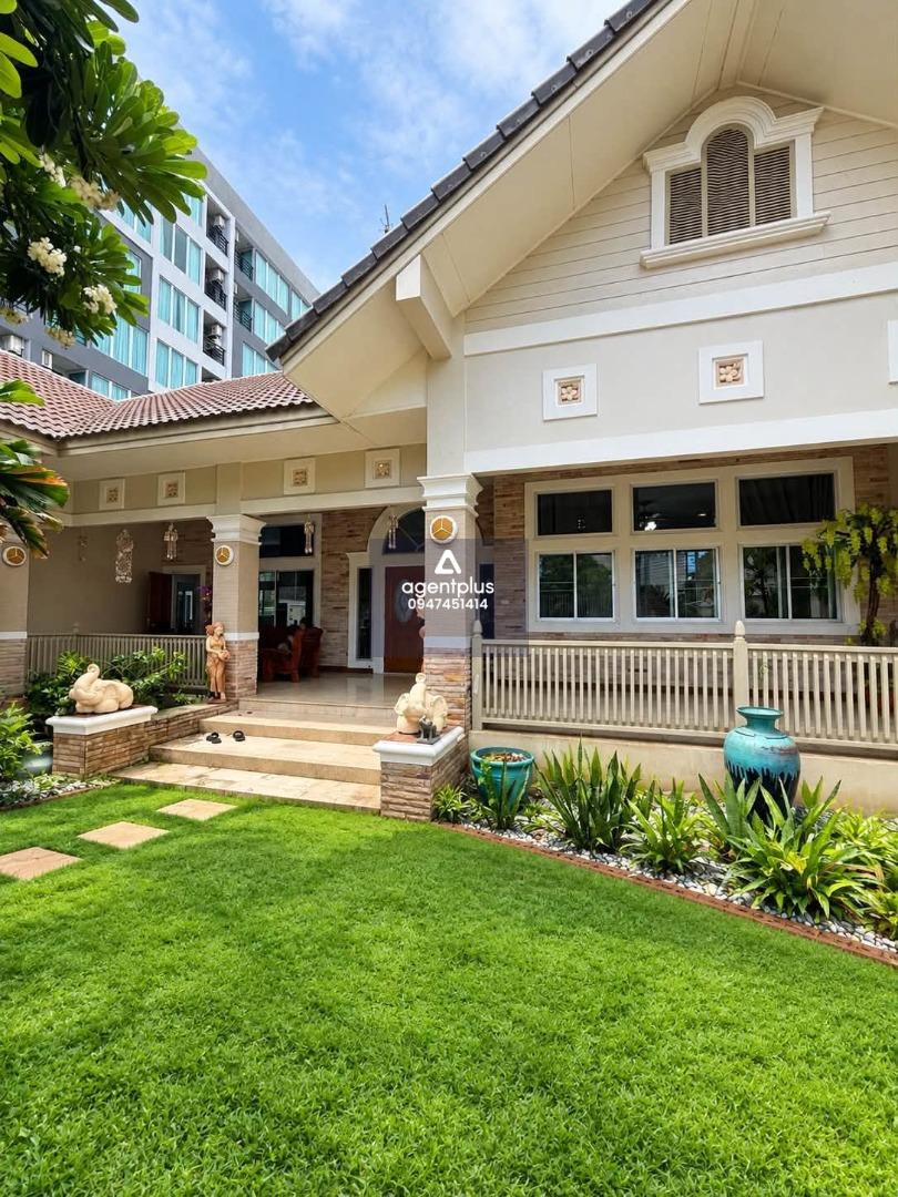 ขายบ้านเดี่ยว 4 ห้องนอน พระตำหนัก พัทยา สระ Jacuzzi ใกล้ทะเล