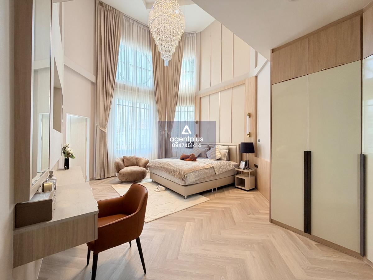 🏡 ขายบ้านหรู Modern Classic – พัทยาเหนือ 4 ห้องนอน จอดรถในบ้านได้ถึง 4 คัน พัทยาเหนือ ใกล้ถนนสุขุมวิทและเส้น36