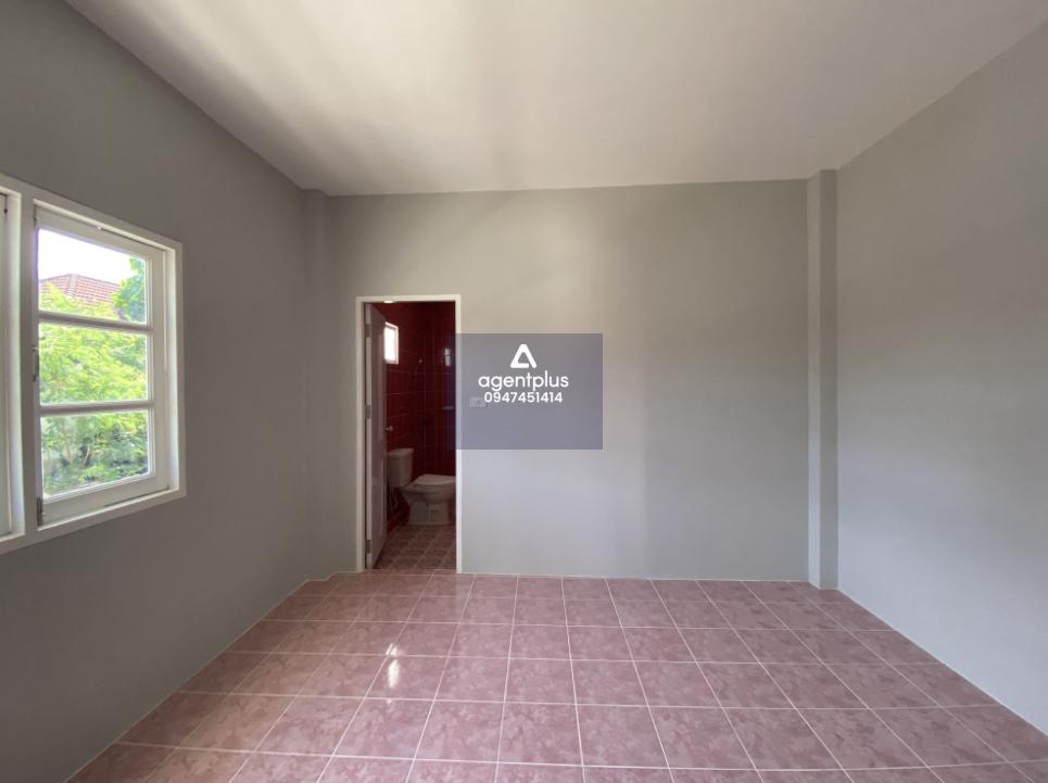 บ้านเดี่ยวชั้นเดียว ทำเลดี โครงการอยู่ในแหล่งชุมชน การคมนาคมสะดวก สาธารณูปโภคพร้อม ปรับปรุงแล้วพร้อมอยู่ โครงการหาดน้ำริน 3