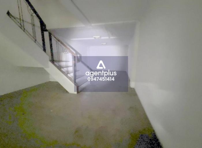 ขาย อาคารพาณิชย์ ถนน ลาดพร้าว คลองเจ้าคุณสิงห์