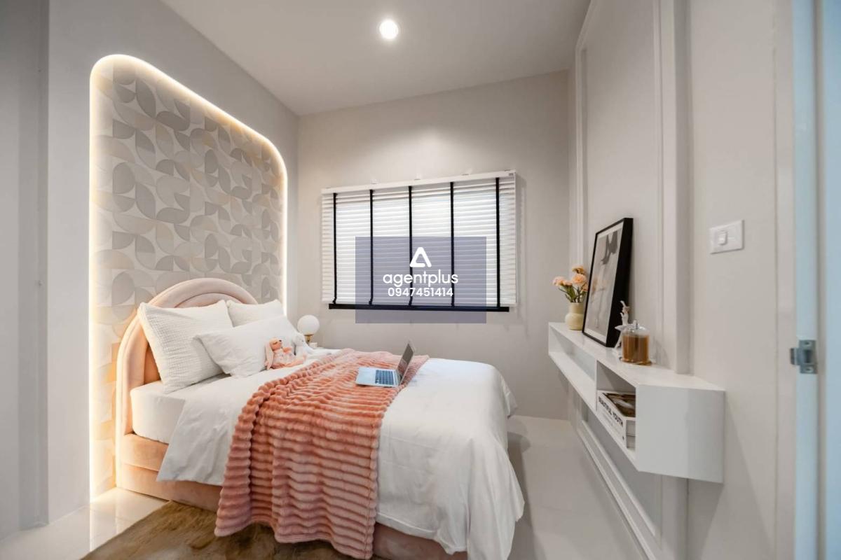 บ้านทาวน์เฮาส์ สวย หรูหร่า ว่าง (ขาย)