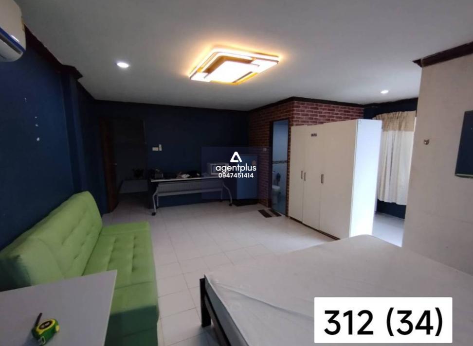 *ให้เช่า Home Office ชั้นล่างสุด พร้อมที่จอดรถ 1 คัน ค่าเช่าเพียง 12,000 บาท ต่อเดือน พร้อมเข้าอยู่หรือแบ่งปล่อยเช่า ทำ Hostel 6-10 เตียงได้ทันที จดทะเบียนบริษัทได้ ติดถนนศรีนครินทร์ ซอย 42 (สุภาพงษ์ 1) หมู่บ้านรอยัล นครินทร์วิลล่า