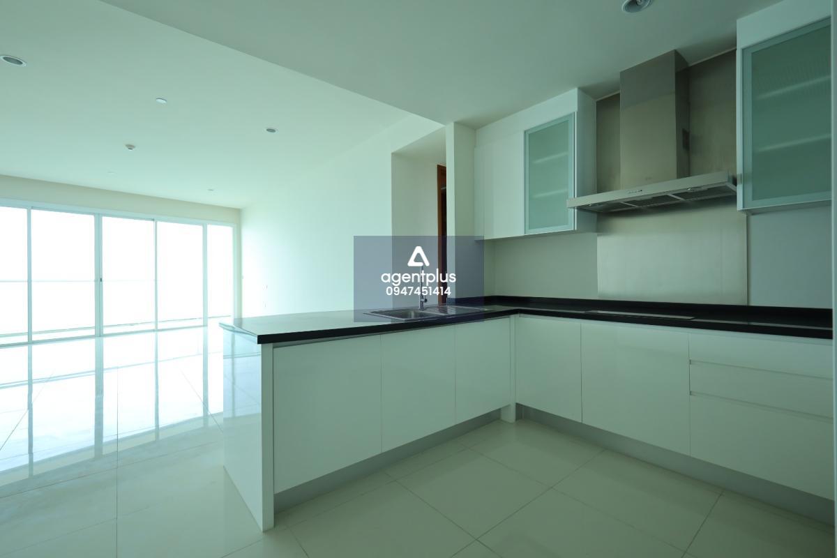 คอนโดห้องใหญ่ ทำเลดีโครงการติดหน้าหาด วิวดี วิวทะเล โมเวนพิค ไวท์ แซนด์ บีช พัทยา