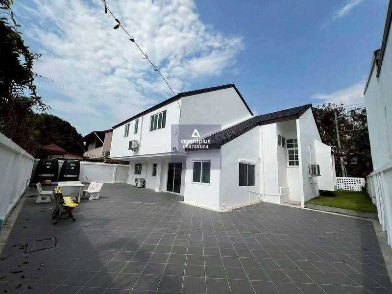 ขายบ้านเดี่ยว 2 ชั้น ทำเลใกล้ทะเล – หมู่บ้านจอมเทียน บีช พาราไดซ์ บ้านสวย พื้นที่กว้าง เป็นส่วนตัว ใกล้หาดจอมเทียนเพียง 600 เมตร