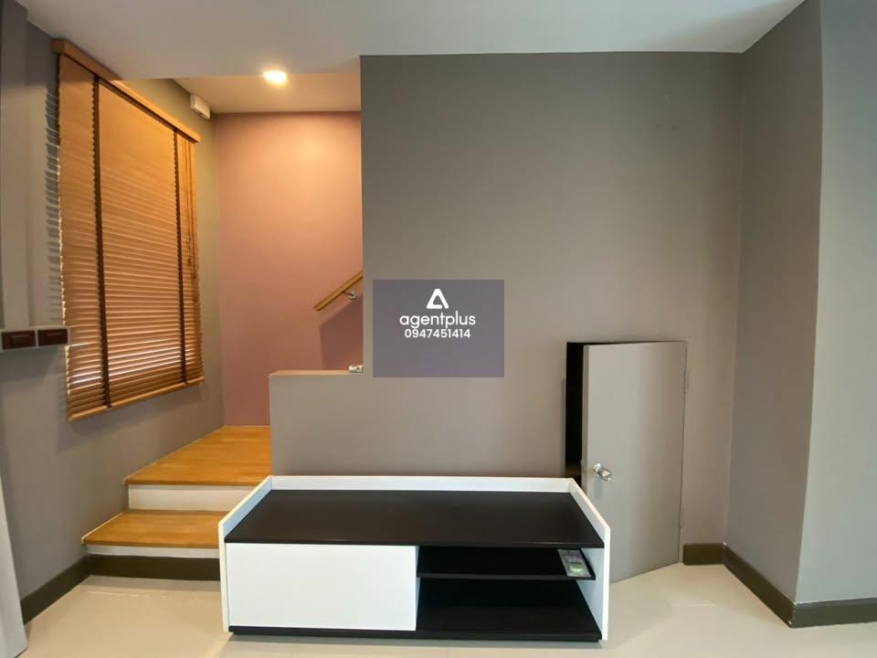 ขาย/ให้เช่าทาวน์โฮม 3 ห้องนอน พระราม 9 ใกล้ ARL หัวหมาก และมอเตอร์เวย์