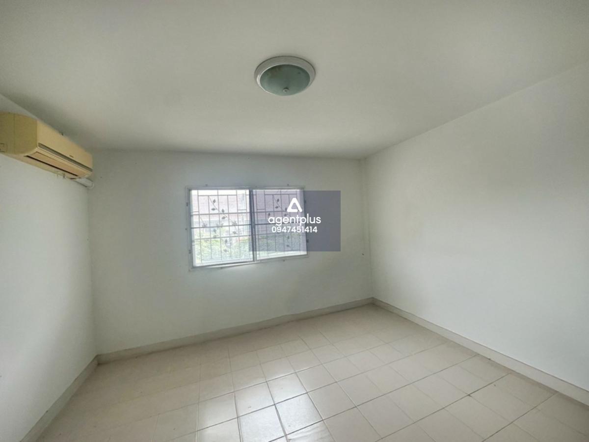 ทาวน์เฮ้าส์ 2 ชั้น โครงการบาหลี บีช วิลล่า ทาวน์เฮ้าส์ 2 ชั้น การคมนาคมสะดวก ติดถนนเทพราช-ลาดกระบัง