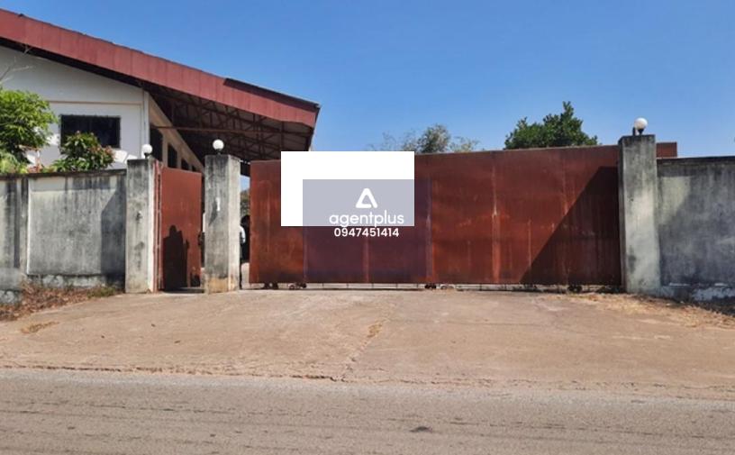 *ขาย ที่ดินพร้อมสิ่งปลูกสร้าง ห่างจากถนนสายเชียงใหม่-ฝาง ประมาณ 1,586 เมตร