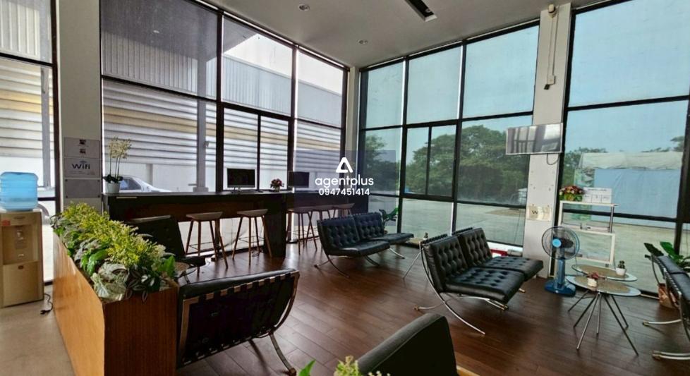 ขาย/ให้เช่า โชว์รูมพร้อมใช้งาน เมืองสิงห์บุรี (ติดสายเอเชีย) ทำเลทอง ติดถนนใหญ่ ใกล้ Top Plaza และรายล้อมด้วยโชว์รูมรถชั้นนำกว่า 4–5 แห่ง