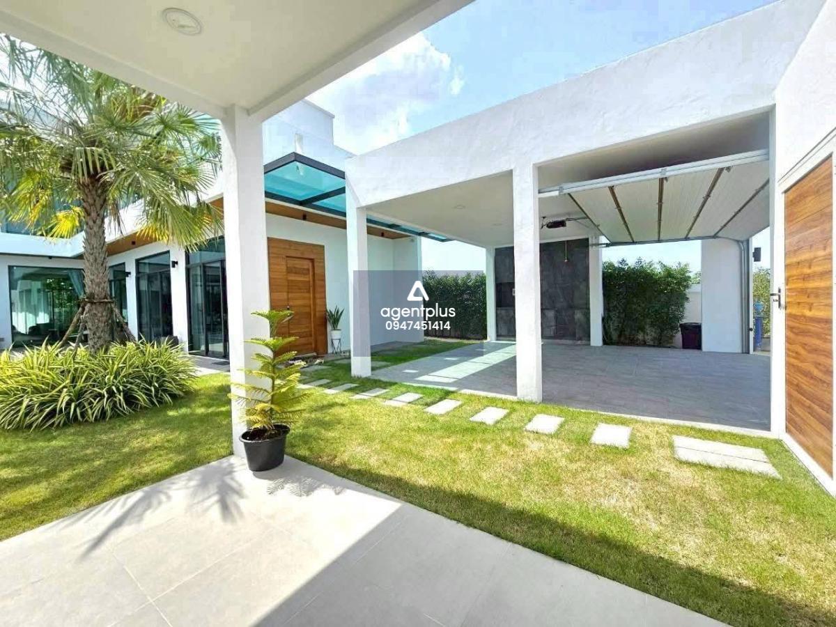 The Sugar Palm Pool Villa บ้านสวยหรูหร่าพร้อมสระว่ายน้ำส่วนตัว ปล่อยให้ขาย
